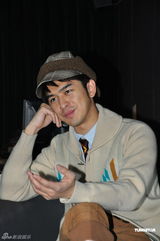 组图：陈柏霖帅气受访 《观音山》影射复杂青春