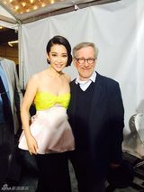 组图：《变4》纽约首映 李冰冰着抹胸礼服亮相