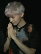 组图：鹿晗帅气犯二无止境 如此逗比依旧萌翻