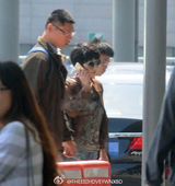 组图：马伊琍携父母出游缺文章 小女儿曝光