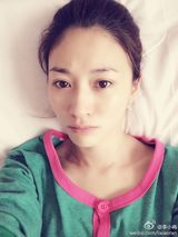 组图：李小冉自拍9连弹 嘟嘴闭眼搞怪卖萌美翻