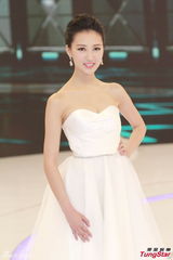 组图：2014港姐十强出炉 出水芙蓉白裙优雅