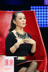 组图：奶爸似张杰谢娜心动 李小冉强吻男选手