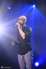 组图：平安变评委 欢乐转型综艺咖