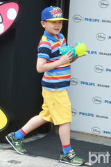 组图：童星尹厚安利焕等亮相童装展可爱卖萌