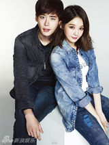 组图：李钟硕姜敏京拍写真 充满甜蜜活泼气息