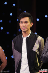 组图：钟汉良赶场宣传新剧 吴孟达暴瘦亮相