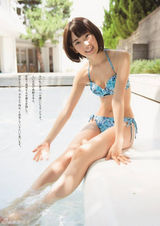 组图：日本16岁正妹宫脇咲良童颜美乳泳装撩人