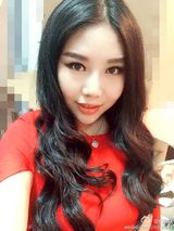 组图：超女纪敏佳被疑整容 自拍变锥子脸女神