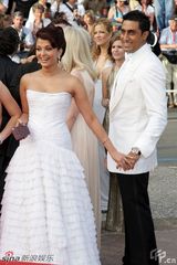 高清组图：戛纳红毯星光暗淡 舒淇斯文顿闪耀