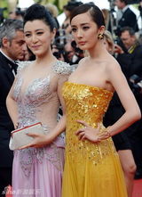 组图：杨幂戛纳两次亮相红毯 优雅飘逸自曝小紧张