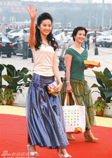 策划：美女级星妈起底 翩翩风采无关年龄