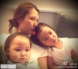 组图：星妈成主角！周杰伦李冰冰等曝妈妈美照