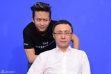 组图：王长田与邓超对话新浪娱乐