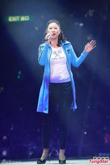 组图：郭伟亮音乐会大咖多 陈奕迅骑车登场搞怪