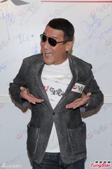 组图：四影帝齐现身为好友站台 窦靖童力挺干妈