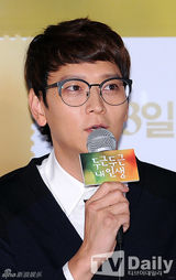 宋慧乔逃税风波后首现身 黑衣低调显憔悴