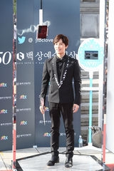 独家高清：又是一年百想红毯 众星云集争奇斗艳