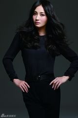 组图：姚笛硬朗写真曝光 黑衣黑裤展显中性魅力