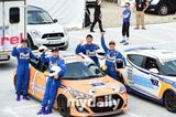 组图：《无限挑战》成员参加韩国赛车比赛