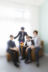 组图：对话韩男团帝国之子 赞范冰冰国色天香