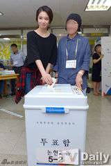 组图：T-ara等参与选举投票 美女如云风景独好