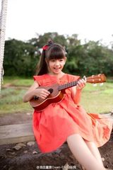 组图：逆天基因！混血兄妹超养眼 曾与王菲搭档