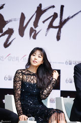 独家：《哭泣男人》张东健黑衣亮相与粉丝互动