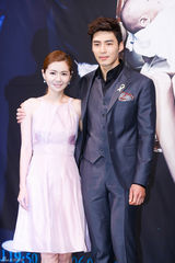 独家：《杜鹃之巢》张瑞希等主演亮相引期待