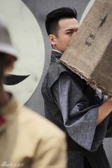 组图：《刀影》高云翔勇猛与柔情并存