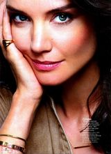 组图：前阿汤嫂凯蒂-赫尔姆斯半裸登杂志 展熟女优雅气质