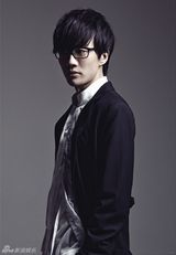 组图：许嵩登潮流杂志 轻装上阵珍惜生活