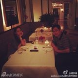 组图：明星奶爸齐过父亲节 陈坤携子卖萌抢镜