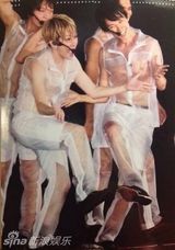 组图：杰尼斯关8穿师兄“岚”出道透视装吸睛