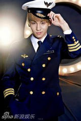 组图：欧巴走上音乐剧舞台 演唱跳都精彩