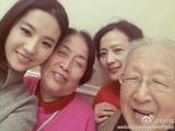 组图：刘亦菲妈妈旧照貌美如花 与女儿似姐妹