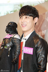 独家：徐康俊率Surprise香港会粉丝赞港女靓