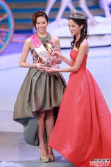 组图：邵珮诗获最上镜小姐 气质优雅笑容甜美