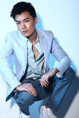 组图：纪宁写真曝光夏日清爽风格