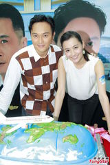 组图：《冲上云霄2》陈法拉献吻张智霖为其庆生