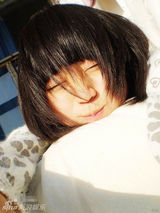 组图：80后美女大学生出家 雪域高原苦练修行