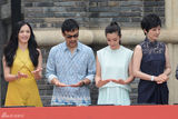 组图：冯小刚电影公社开街 众明星到场助阵