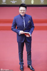 组图：第17届上影节闭幕 群星璀璨亮相红毯