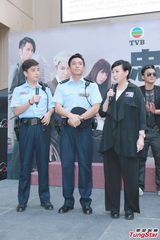 组图：郭晋安为宣传坐轮椅 田蕊妮假发像徐子珊