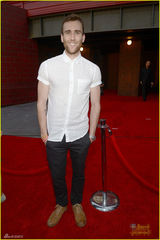 组图：哈利波特对角巷开公园 金妮马尔福捧场