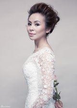 组图：代茜时尚大片曝光 气质百变彰显女王范