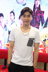 组图：李易峰马天宇阿娇(钟欣桐)等做客聊《古剑奇谭》