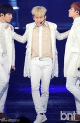 组图：《The Show》精彩不断 infinite智妍热唱