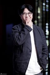 组图：话剧《山楂树》青春气息 小彩旗纯爱亮相