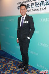 组图：马德钟六位数接代言 9月拍TVB新剧